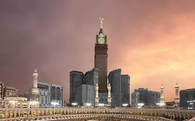 Makkah Clock Royal Tower a Fairmont Hotel